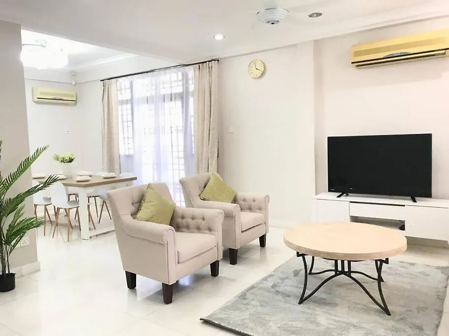 別荘 バヤンレパス Family 4Br Landed House @ Spice Arenaヴィラ
